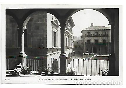 Postales: ASPECTO DE LA PLAZA MAYOR.- PUEBLO ESPA&Ntilde;OL / BARCELONA