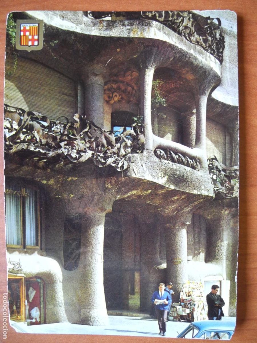 Postales: La Pedrera. Detalle de la fachada. Ed. Escudo de Oro n. 1274. Escrita.