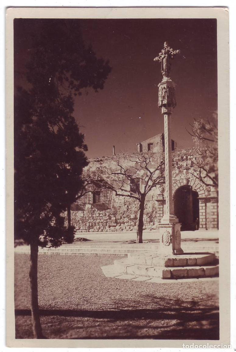 Postales: Tarragona: Cruz y Puerta de San Antonio. Foto Plasencia Sindicato de iniciativa. Circulada (A&ntilde;os 50)