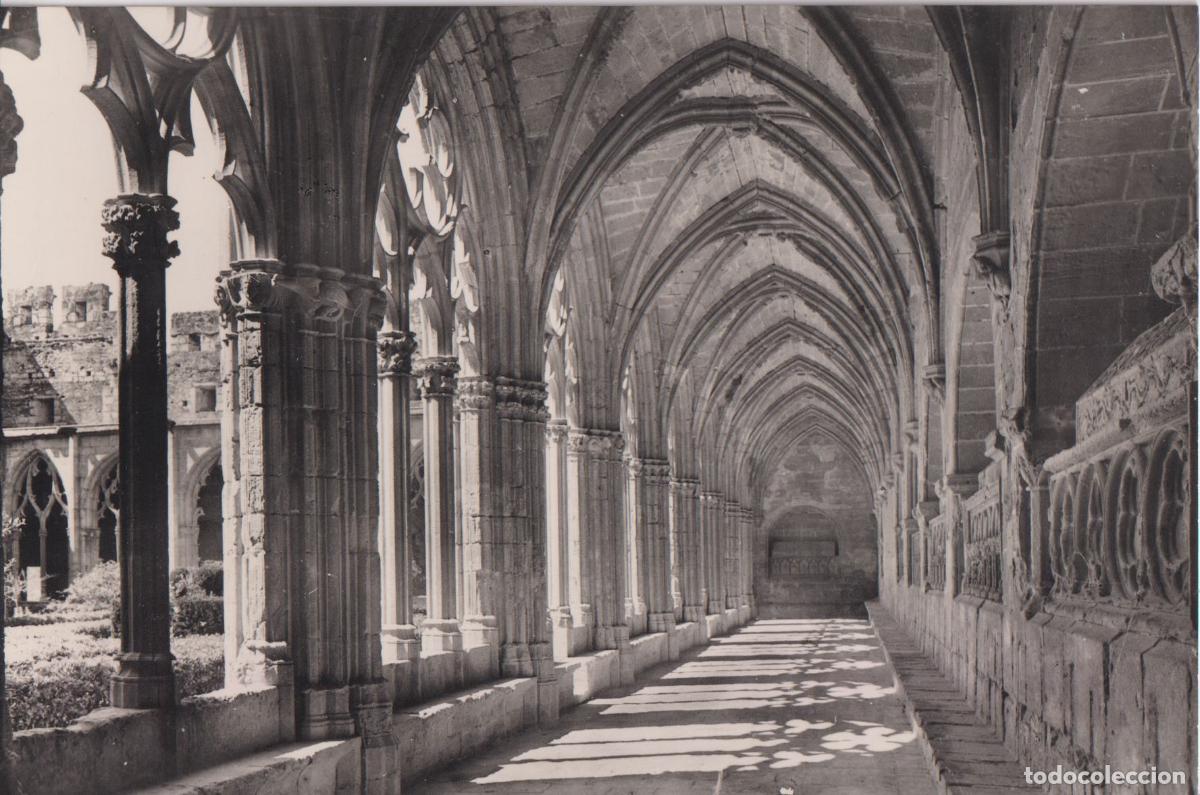 Postales: MONASTERIO DE SANTES CREUS, CLAUSTRO G&Oacute;TICO - FOTO RAYMOND N&ordm;11 &ndash; S/C