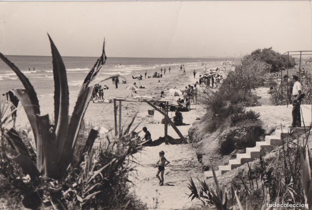 Postales: CUNIT (TARRAGONA) DETALLE DE LA PLAYA - FOTO RAYMOND N&ordm;1 &ndash; S/C