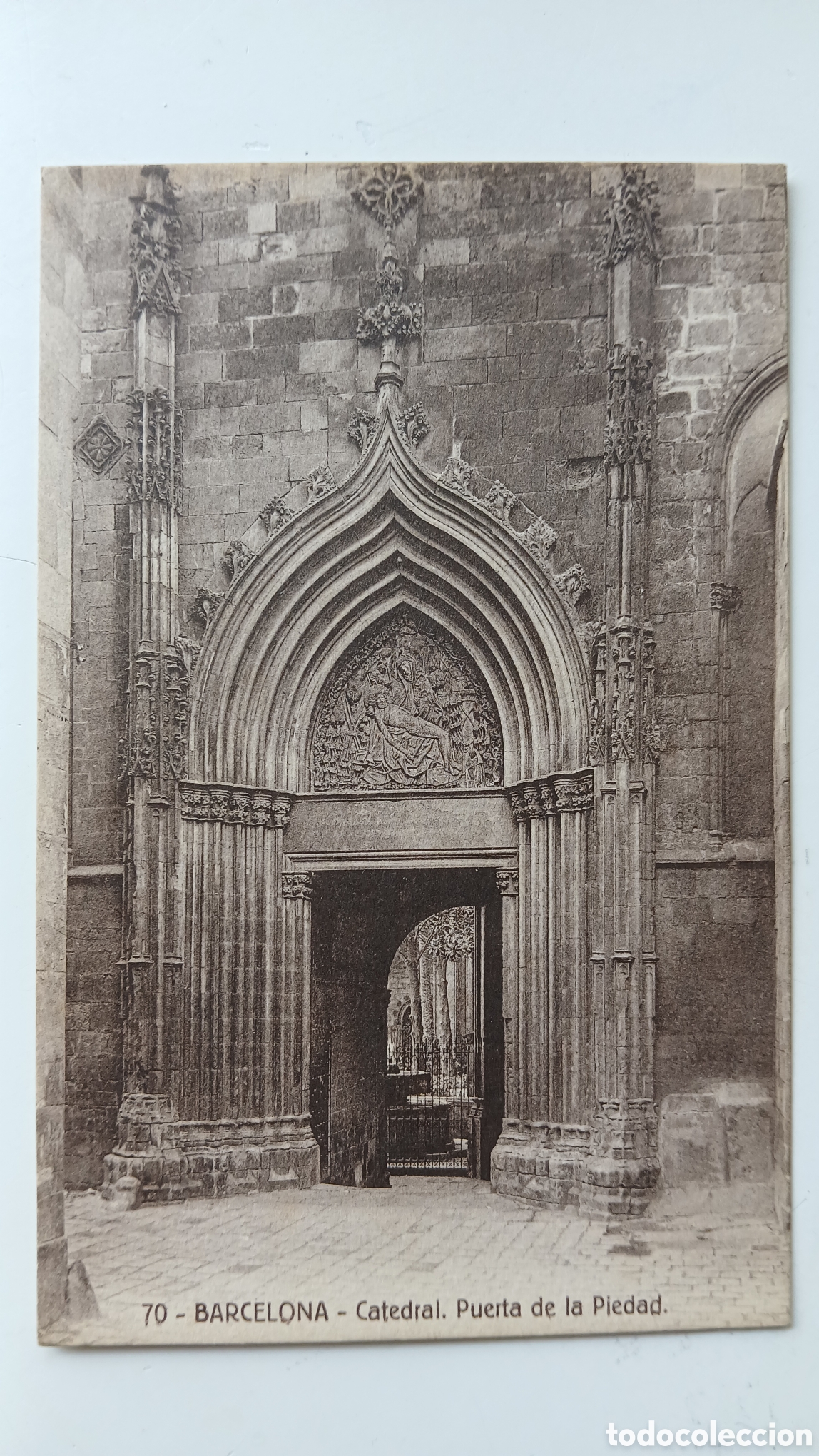 Postales: POSTAL BARCELONA B/N CATEDRAL PUERTA DE LA PIEDAD FERGUI SIN CIRCULAR