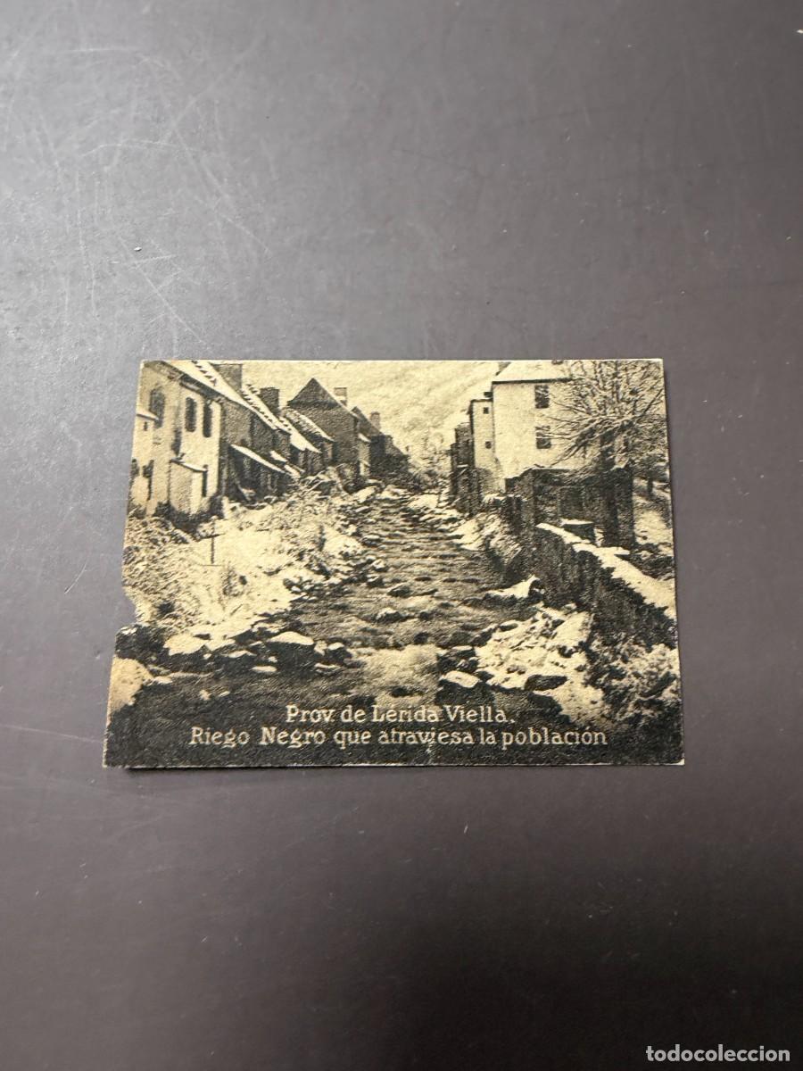 Postales: POSTAL ORIGINAL. D&Eacute;CADA A&Ntilde;OS 30. L&Eacute;RIDA. VIELLA. RIEGO NEGRO QUE ATRAVIESA LA POBLACI&Oacute;N