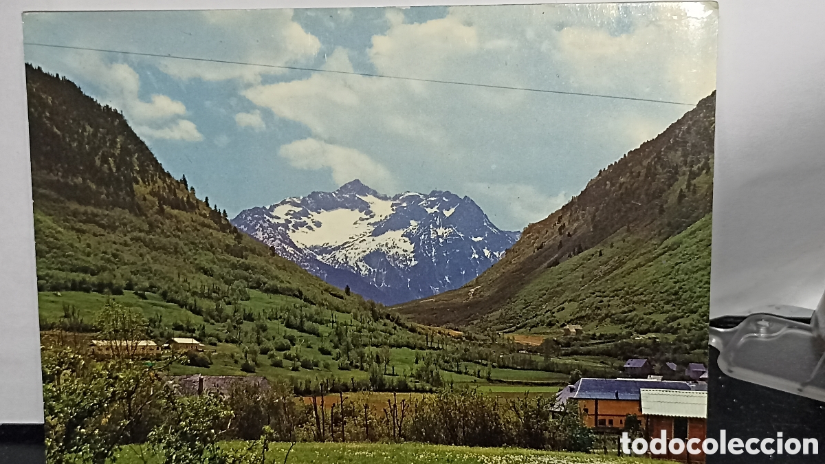 Postales: MINT!!!La valle de Ar&aacute;n. pico de Montacto