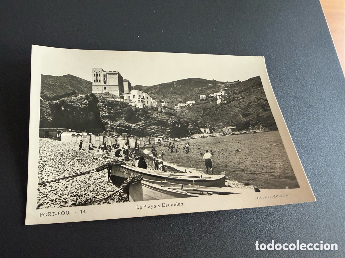 Postales: Postal. PORT BOU. La Playa y Escuelas