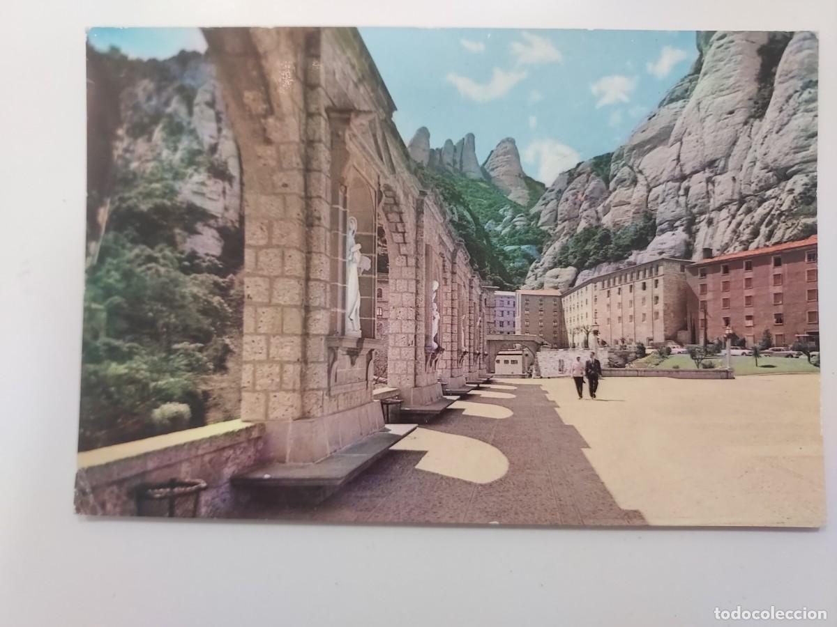 Postales: POSTAL MONTSERRAT PLAZA DEL MONASTERIO. 1962. SIN CIRCULAR. BARCELONA