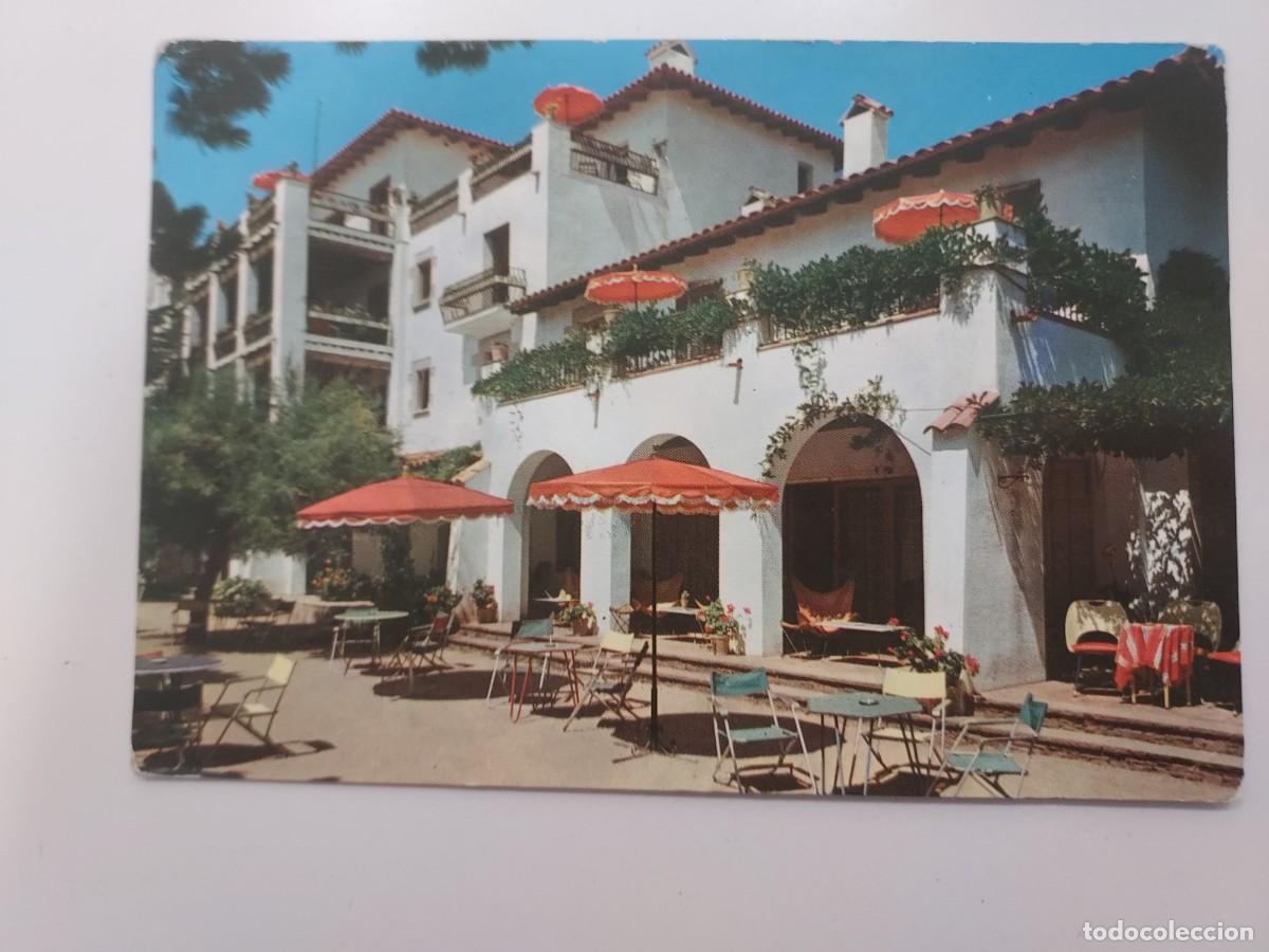 Postales: POSTAL LLORET DE MAR RIGAT HOTEL PLAYA DE FANALS. 1960. SIN CIRCULAR. GERONA