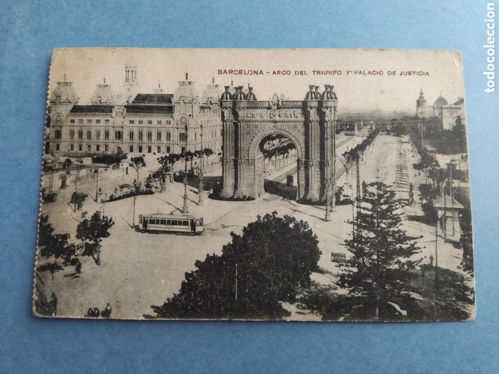 Postales: Postal Barcelona. Arco del triunfo y Palacio de Justicia