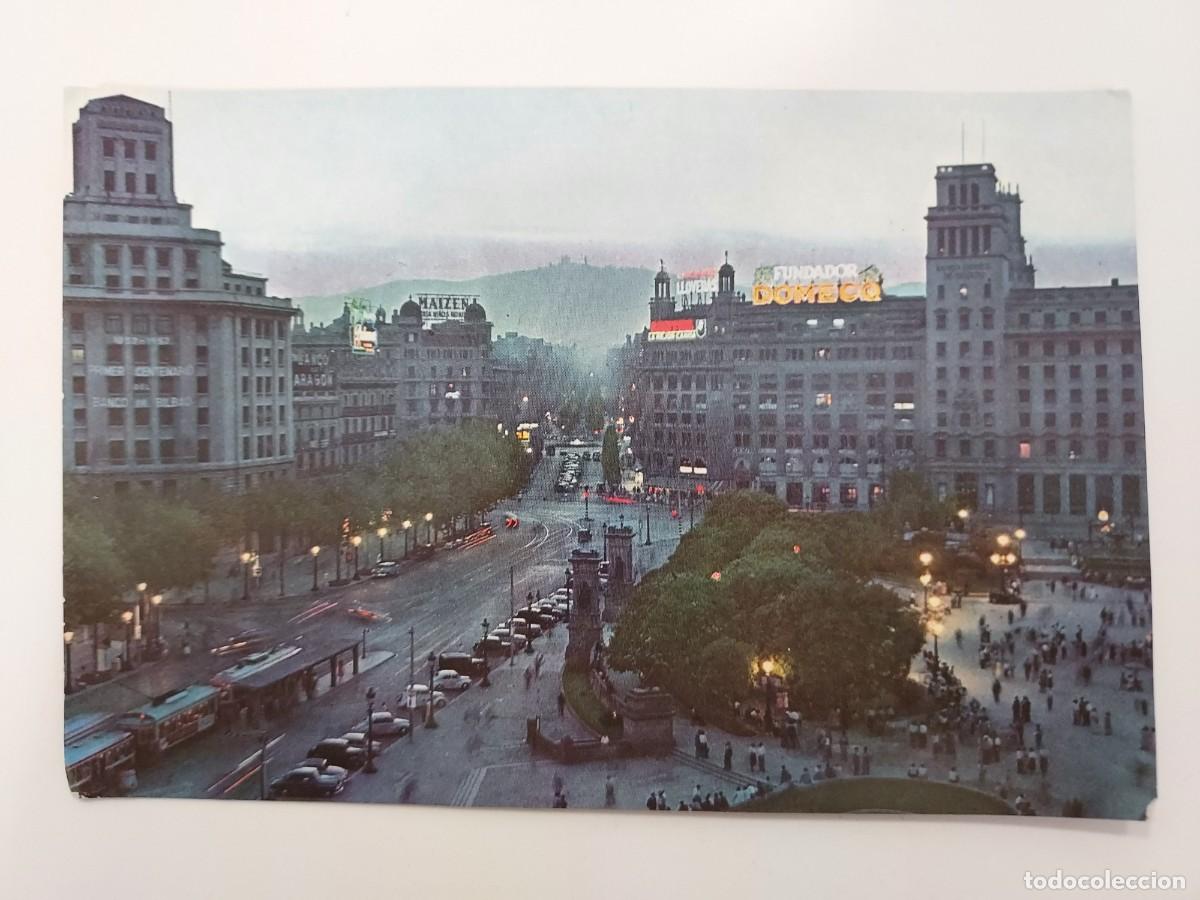 Postales: POSTAL BARCELONA LA PLAZA DE CATALU&Ntilde;A DE NOCHE. 1959. SIN CIRCULAR. SOBERANAS 5101. LUMINOSO DOMEQ