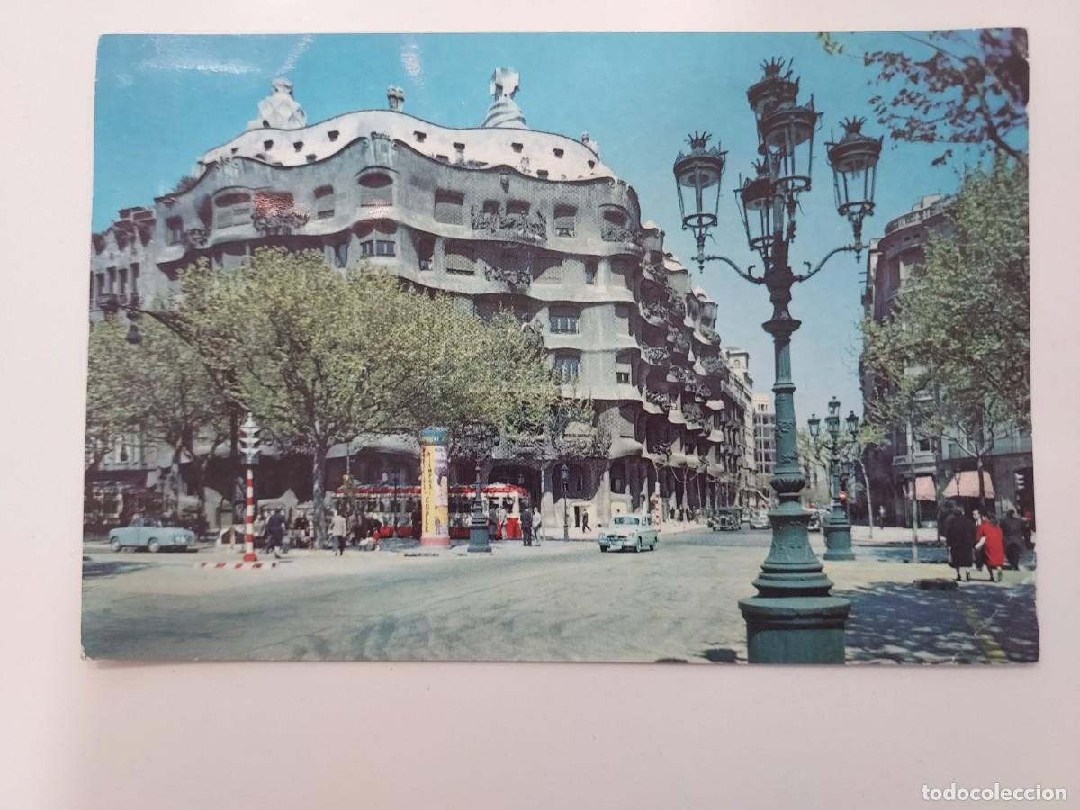 Postales: POSTAL BARCELONA PASEO DE GRACIA LA PEDRERA. 1959. CIRCULADA. GARRABELLA 421. GAUDI