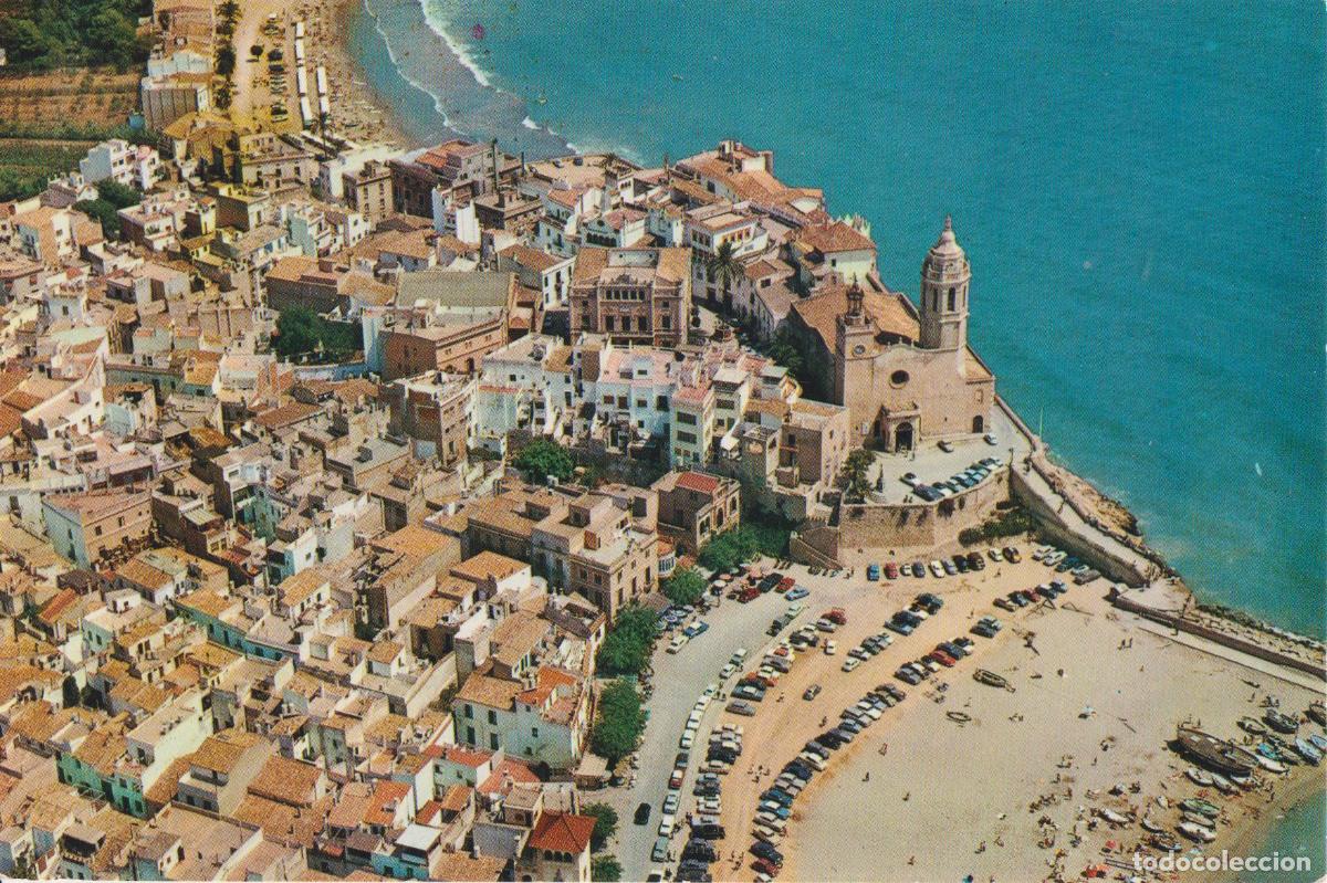 Postales: SITGES (BARCELONA) VISTA A&Eacute;REA DE LA IGLESIA - VALICAR N&ordm;1131 - S/C