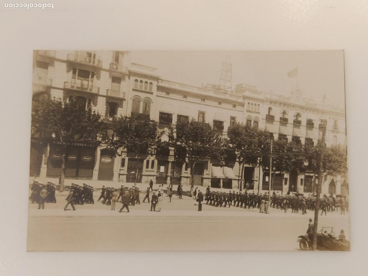 Postales: BARCELONA - PROCESION O FESTIVIDAD - TIENDA VICENTE FERRER - FOTOGRAFICA - POSTAL ANTIGUA (116.956)