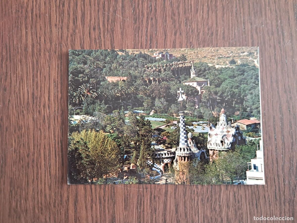 Postales: postal de Espa&ntilde;a, parque G&uuml;ell, Gaud&iacute;. Barcelona n&ordm; 3127, a&ntilde;o 1975.