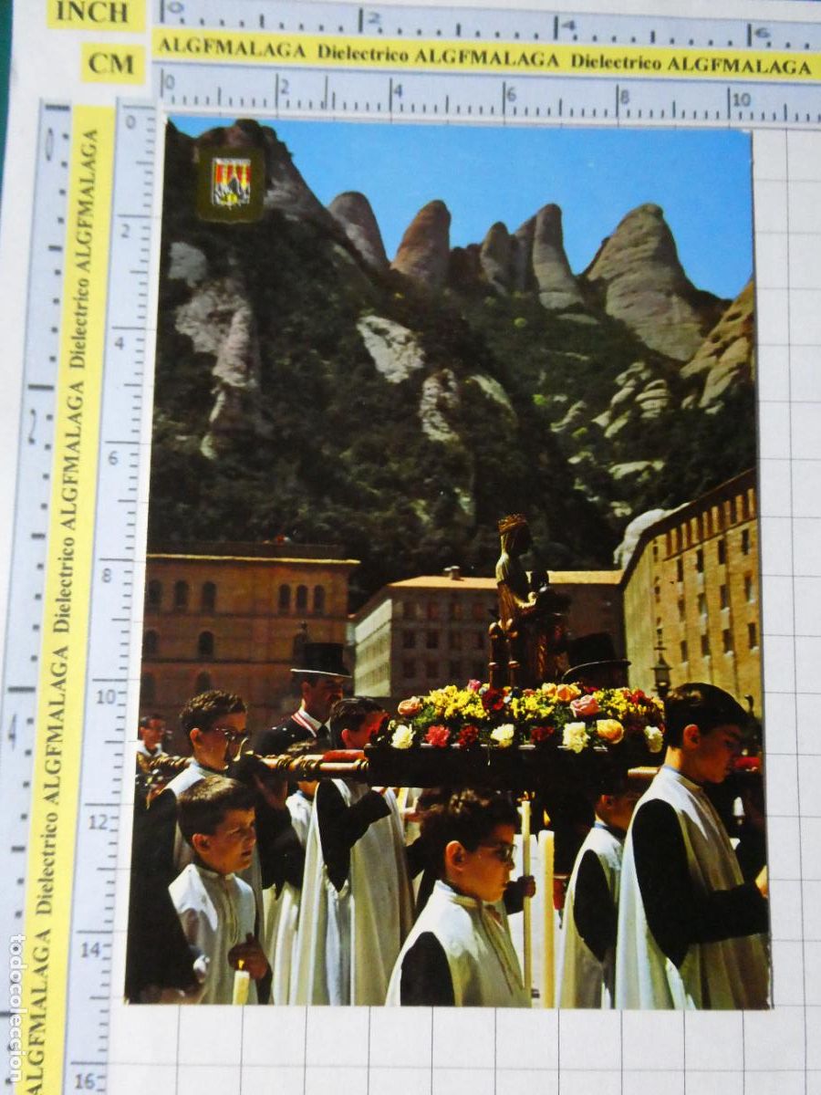 Postales: POSTAL DE BARCELONA. A&Ntilde;O 1962.MONTSERRAT UN ASPECTO DE LA FIESTA DE LA VIRGEN PATRONA 8 ESCUDO . 296