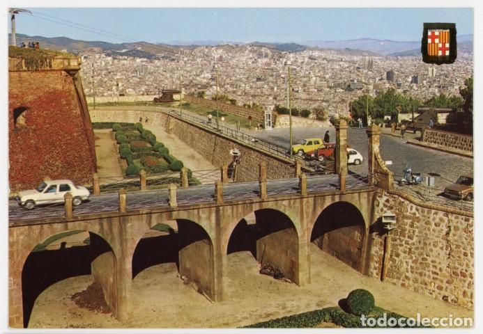 Postales: m12067 Barcelona Castillo De Montjuic 1977 Escudo De Oro N&ordm;373 sc renault 8 seat 600 vespa