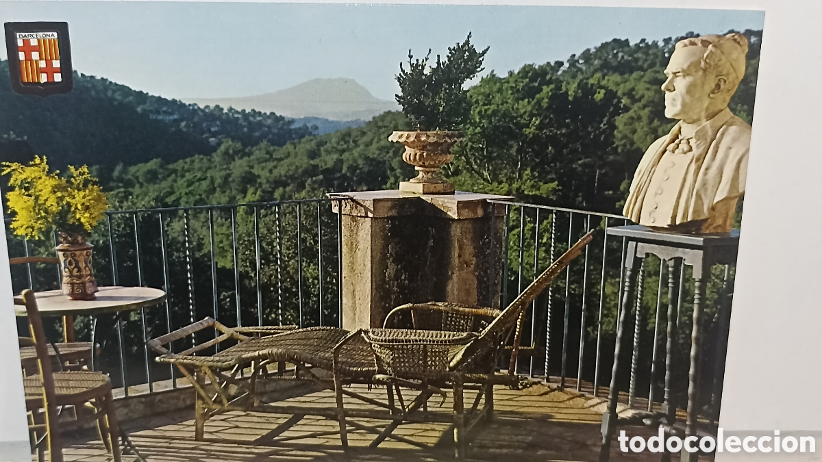 Postales: Mint galer&iacute;a donde descansaba el poeta con la vista de Montserrat del fondo