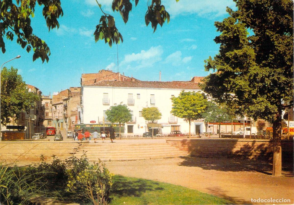Postales: Postal de Les Borges Blanques, plaza con edificios y &aacute;rboles - Foto 1