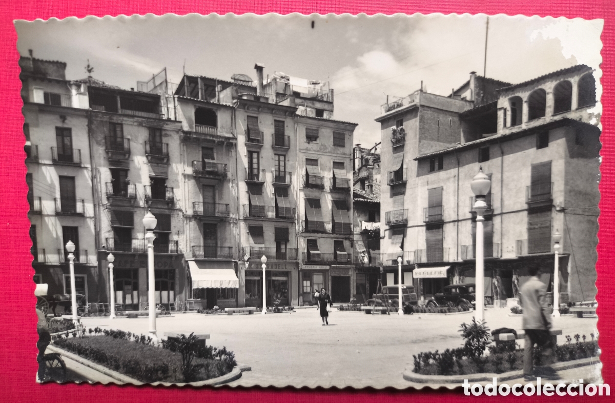 Postales: OLOT PLA&Ccedil;A ANIMADA POSTAL FOTOGR&Aacute;FICA LA GARROTXA GIRONA C. 1955