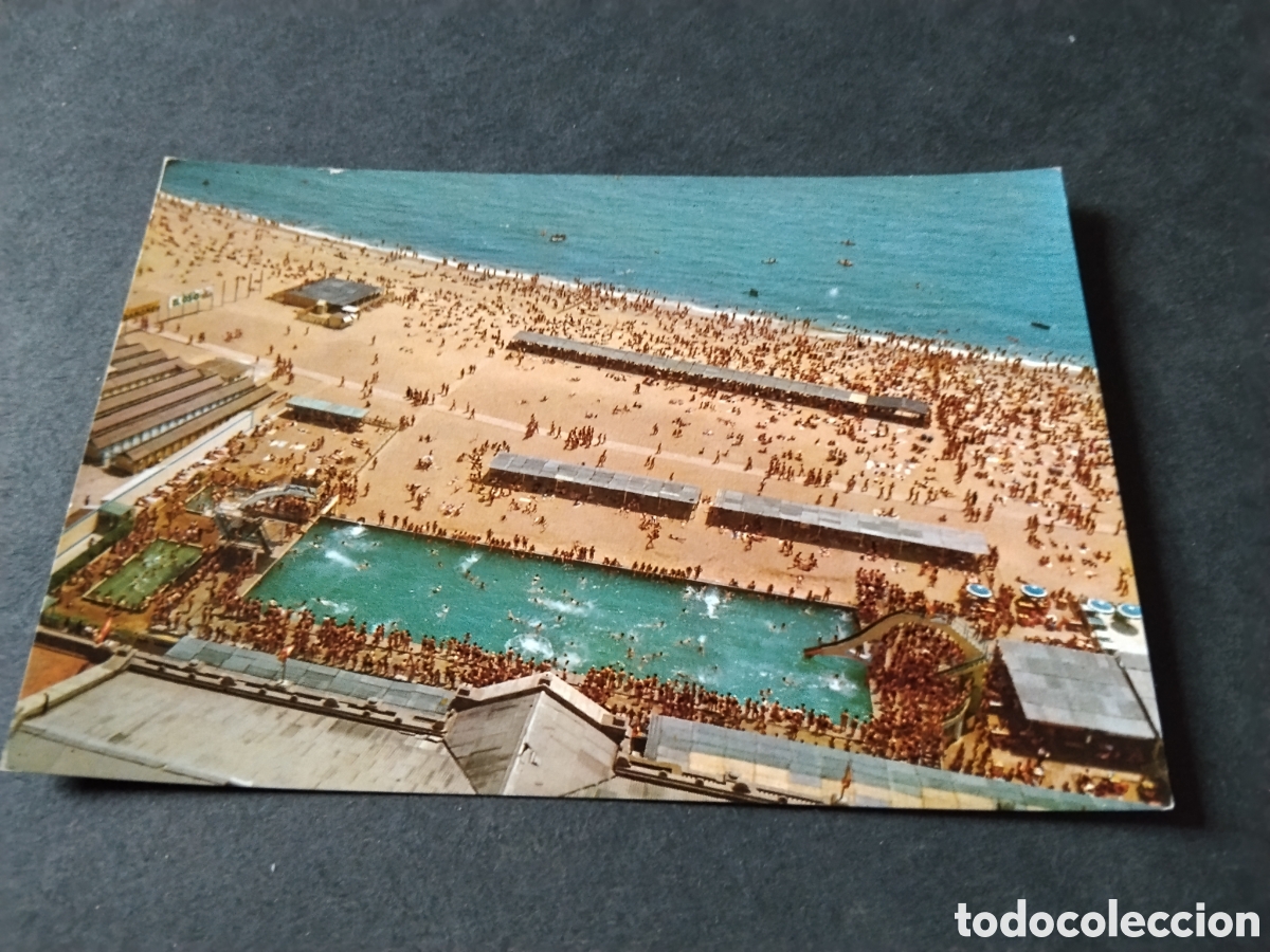 Postales: Postal Barcelona playa y piscina
