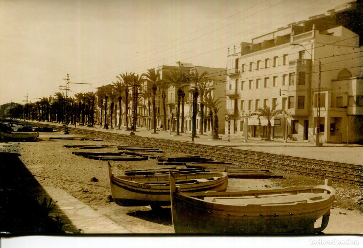 Cartes Postales: BADALONA-HOTEL MIRAMAR-RAMBLA -FERROCARRIL-BARCAS- FOTOGR&Aacute;FICA 1949-