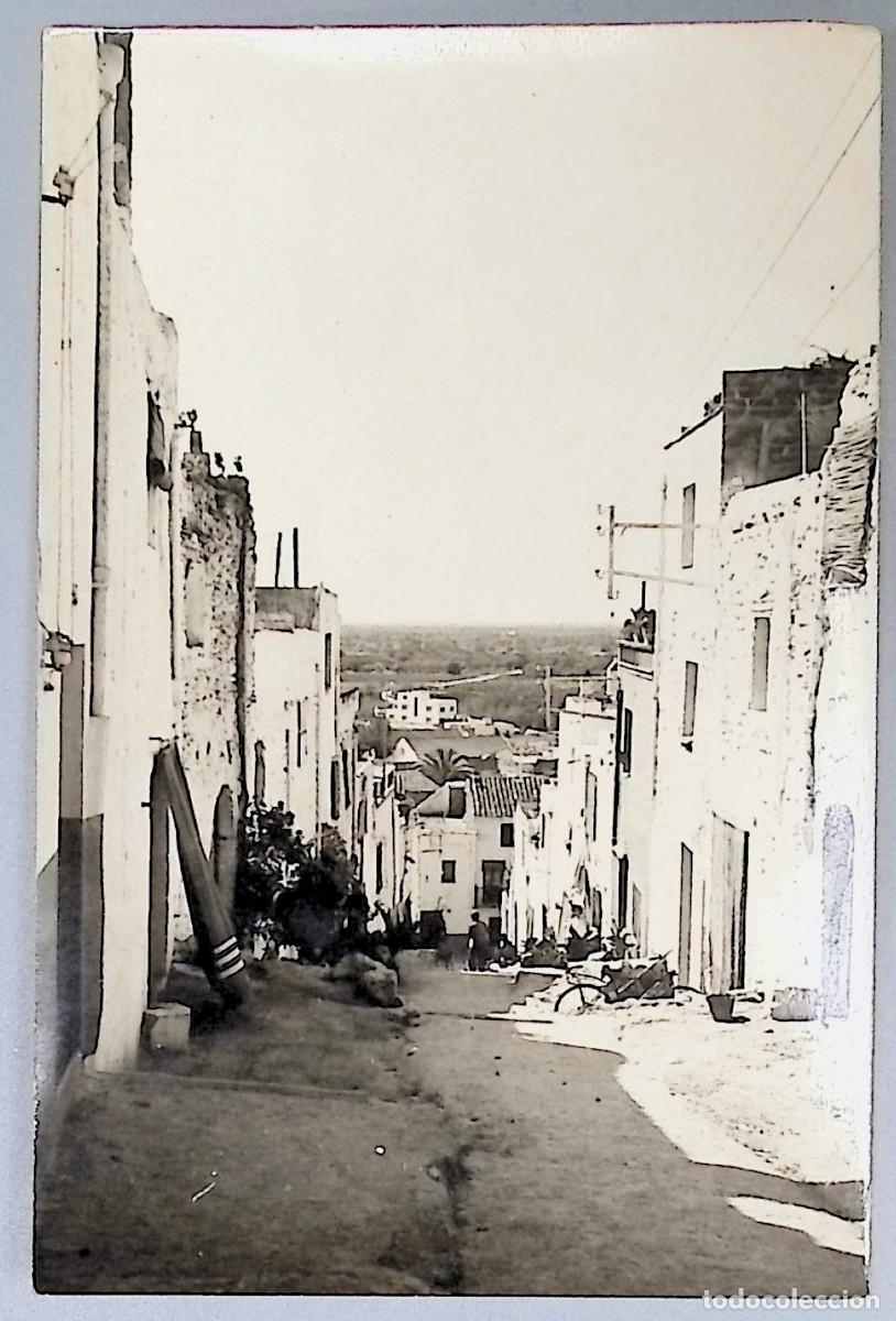 Postales: Alcanar (Tarragona). Vista de una calle del casco urbano