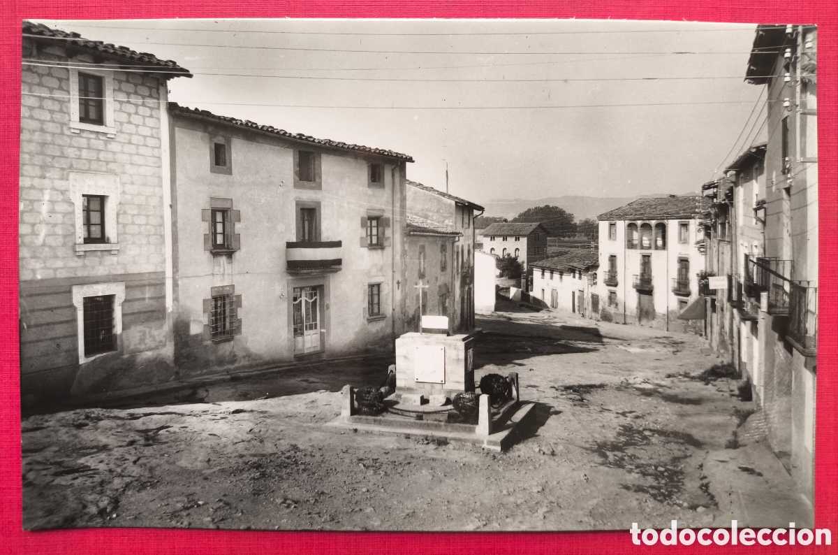 Postales: SEVA CARRER BAIX / CARRER MAJOR POSTAL FOTOGR&Aacute;FICA OSONA C. 1950