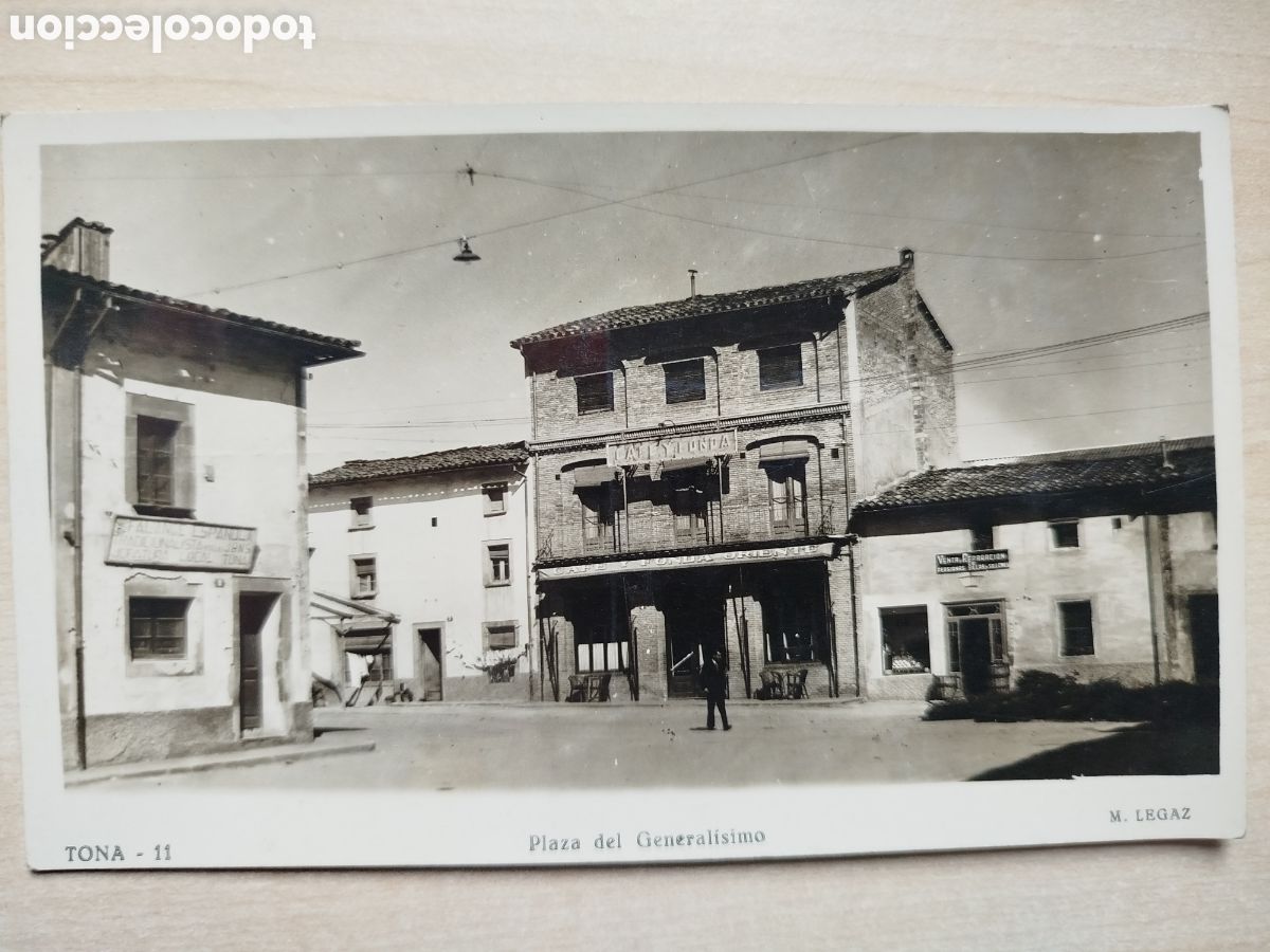 Postales: Postal. Tona, plaza del General&iacute;simo - Foto 1