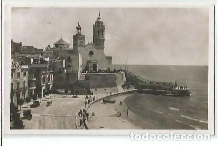 Cartes Postales: ANTIGUA POSTAL 7 SITGES PLAYA DE MODA IGLESIA Y BALUARTE ZERKOWITZ