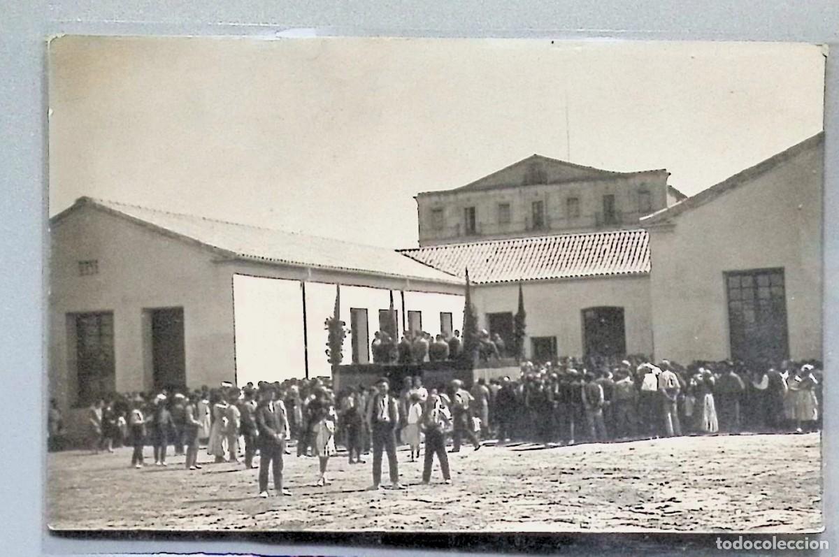 Postcards: GANDESA (TARRAGONA). CONCENTRACI&Oacute;N POPULAR ANTE LAS ESCUELAS