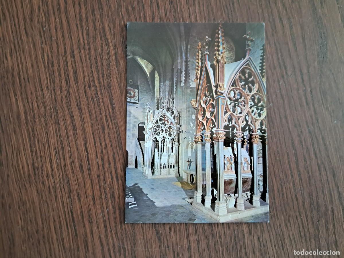 Postkarten: postal de Espa&ntilde;a, crucero de la iglesia y tumbas, monasterio de Santes Creus, Tarragona, a&ntilde;os 70.