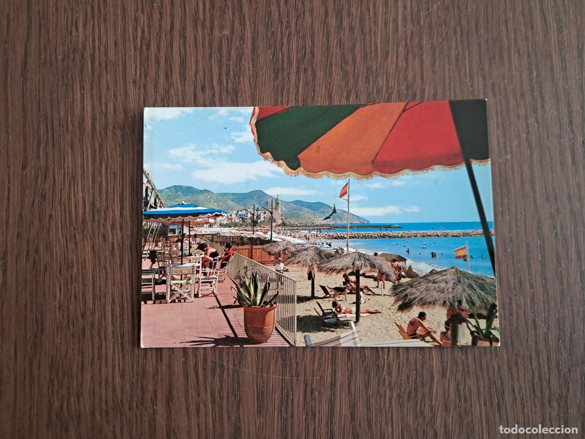 Postales: postal de Espa&ntilde;a, playa del club de mar, Sitges n&ordm; 77, a&ntilde;o 1964.