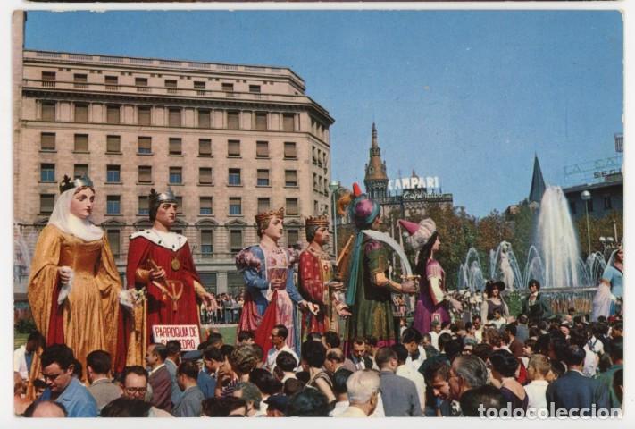 Postales: m012123 Barcelona Gigantes En La Plaza De Catalu&ntilde;a 1962 Lux Color N&ordm;729 escrita