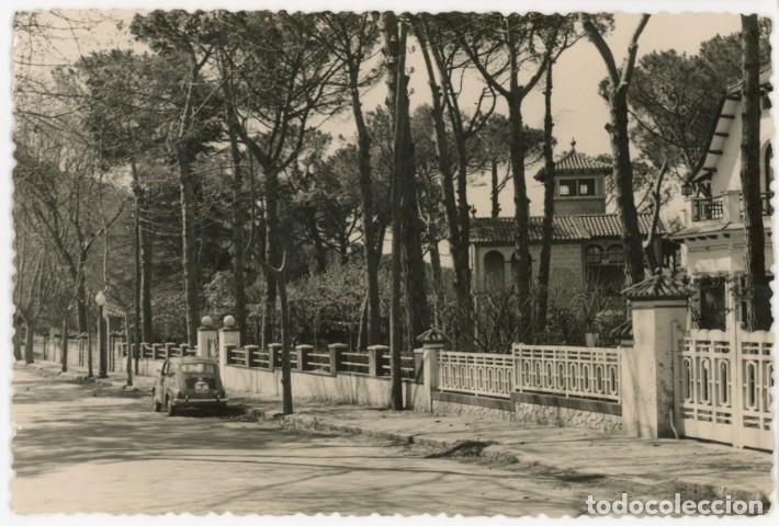 Postales: a11557 Sant Fost De Campcentelles Avenida Monturiol Ed J. Matons fotografica circulada seat 600
