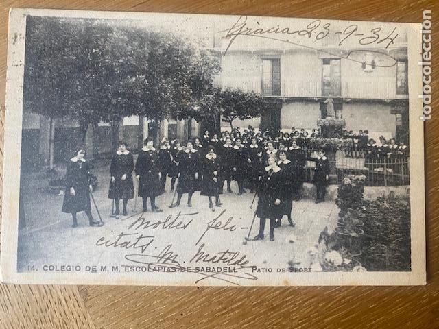 Postales: Sabadell. Colegio de M.M. Escolapias. N&ordf; 14. Patio de Sport. Circulada 1934