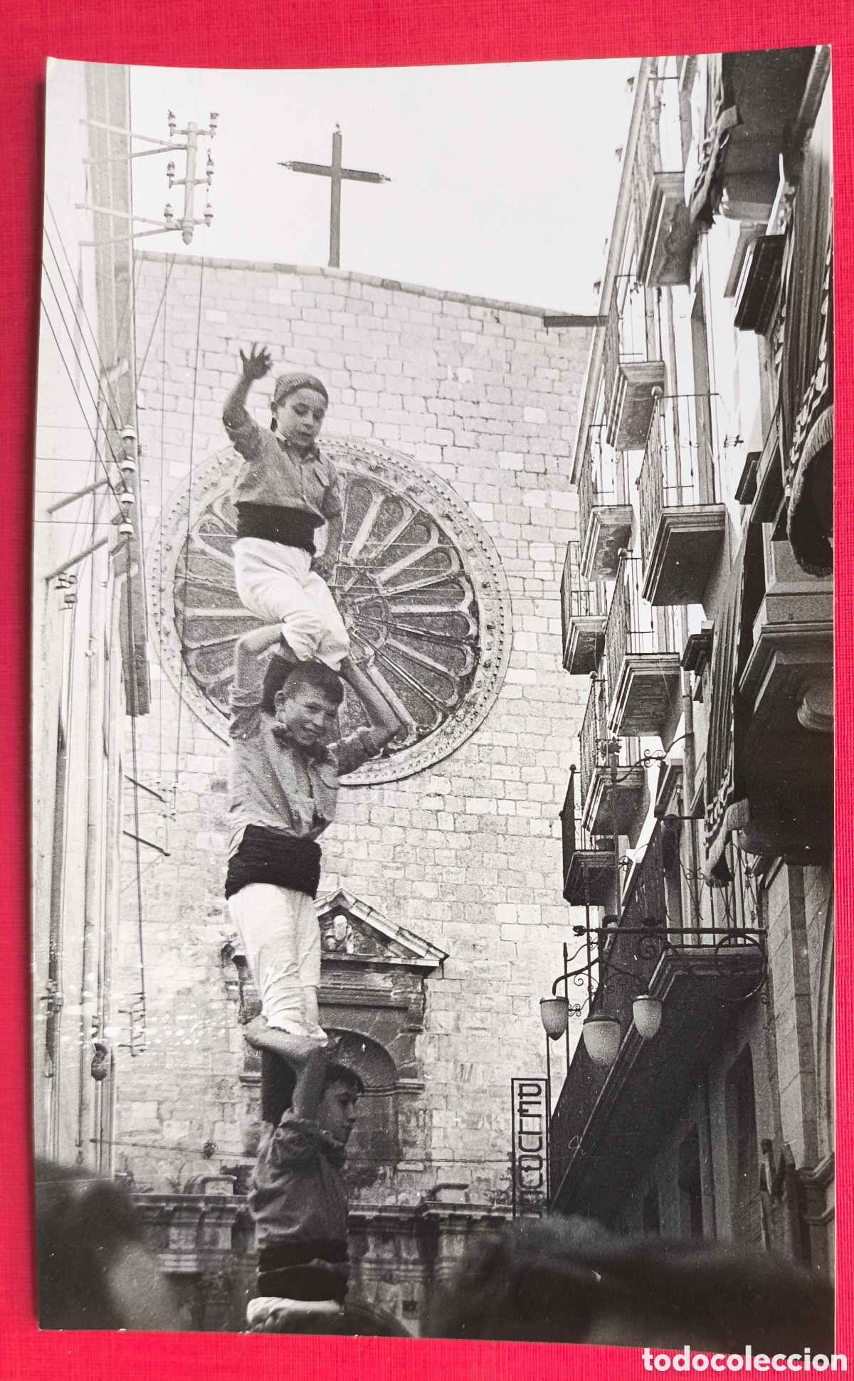 Postales: XIQUETS DE VALLS CASTELLERS POSTAL FOTOGR&Aacute;FICA FOTOGRAF&Iacute;A ARXIU CUY&Aacute;S TARRAGONA C. 1955
