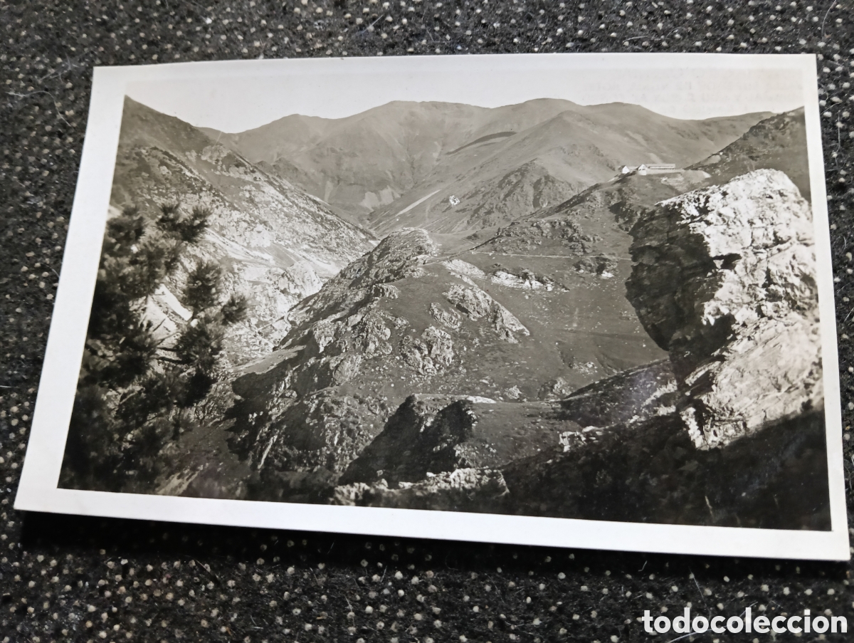 Postales: Nuria, pirineu oriental, valle superior de Nuria, hotel puigmal y nou Creus al fondo desde el camino