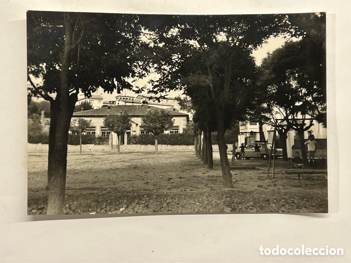 Postales: CASTELLTERSOL (Barcelona) Postal No.19, Jardins i Escoles. Foto J. Guilera (h.1960?) circulada