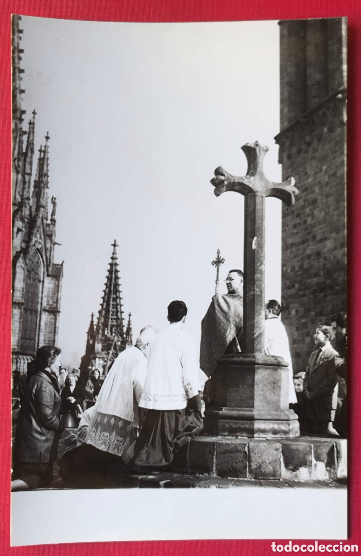 Postales: BARCELONA CATEDRAL FESTA DE LA SANTA CREU BENEDICCI&Oacute; DEL TERME POSTAL FOTOGR&Aacute;FICA CUY&Aacute;S C. 1955