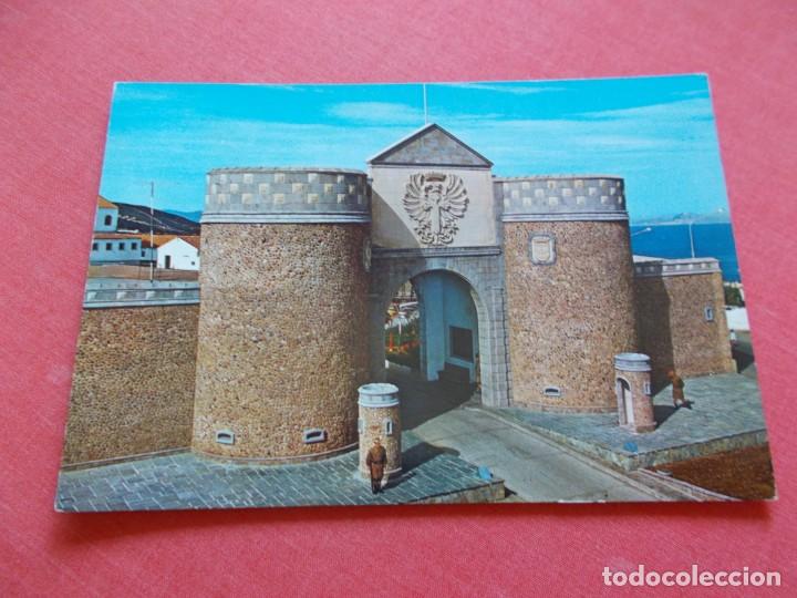 Postales: CEUTA --CUARTEL DE REGULARES. ENTRADA - Foto 1