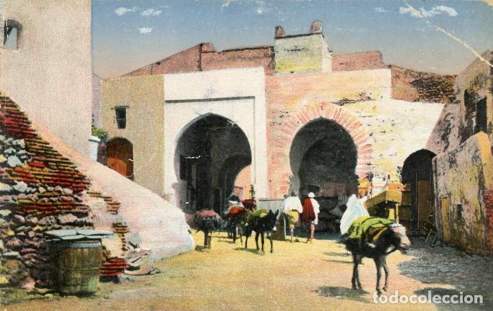 Postales: POSTAL. 2. TETUAN. INTERIOR DE LA PUERTA DE CEUTA - Foto 1
