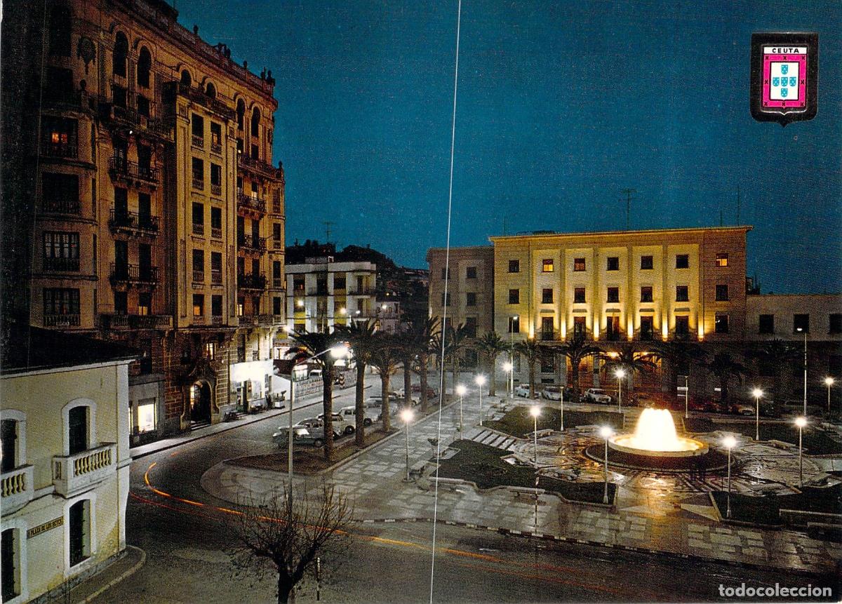 Postales: Postal de Ceuta: Vista Nocturna del Jard&iacute;n del Capit&aacute;n Ramos