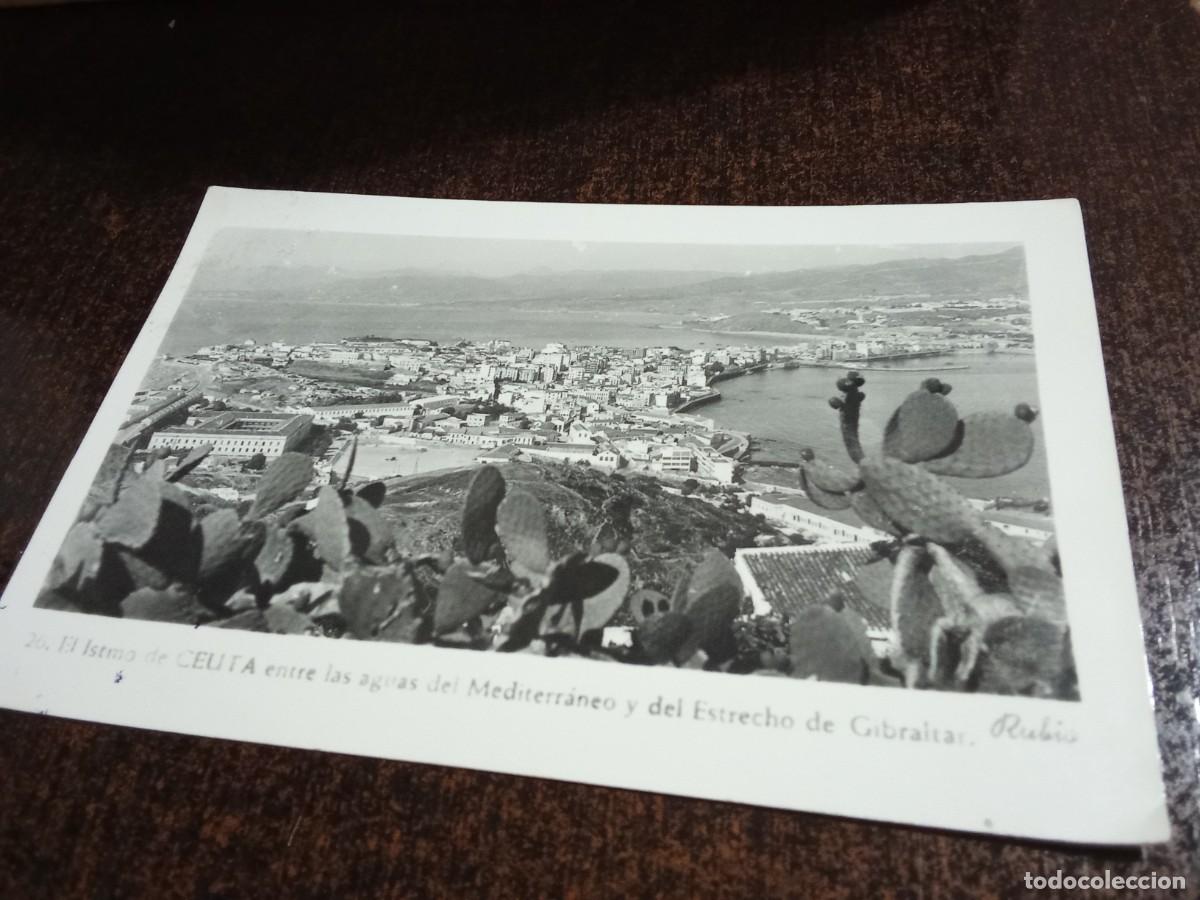 Postales: El Istmo de Ceuta entre las aguas.