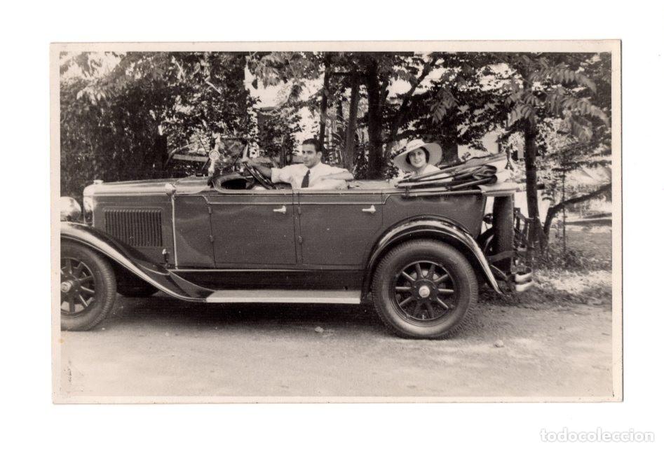 Postais: AUTOM&Oacute;VIL DE &Eacute;POCA, POSIBLEMENTE UN MODELO CHRYSLER PHAETON O CHEVROLET INTERNAT POSTAL FOTOGR&Aacute;FICA.