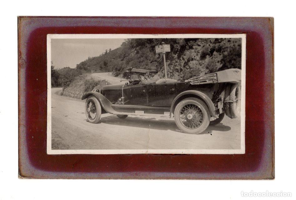Postais: AUTOM&Oacute;VIL CL&Aacute;SICO, POSIBLEMENTE UN MODELO DE PRINCIPIOS DE LA D&Eacute;CADA DE 1920. POSTAL FOTOGR&Aacute;FICA.
