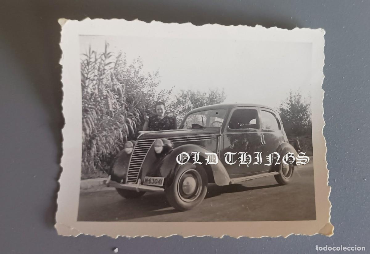 Postales: FOTOGRAFIA DE AUTOMOVIL, COCHE A&Ntilde;OS 40, MIDE 6 X 4,5 CMS.