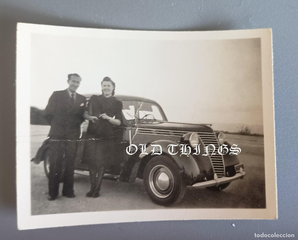 Postales: FOTOGRAFIA DE AUTOMOVIL, COCHE A&Ntilde;OS 40, MIDE 6 X 4,5 CMS.