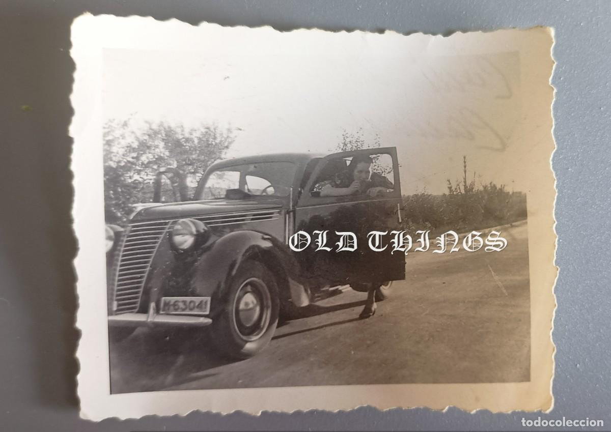 Postales: FOTOGRAFIA DE AUTOMOVIL, COCHE A&Ntilde;OS 40, MIDE 6 X 4,5 CMS.