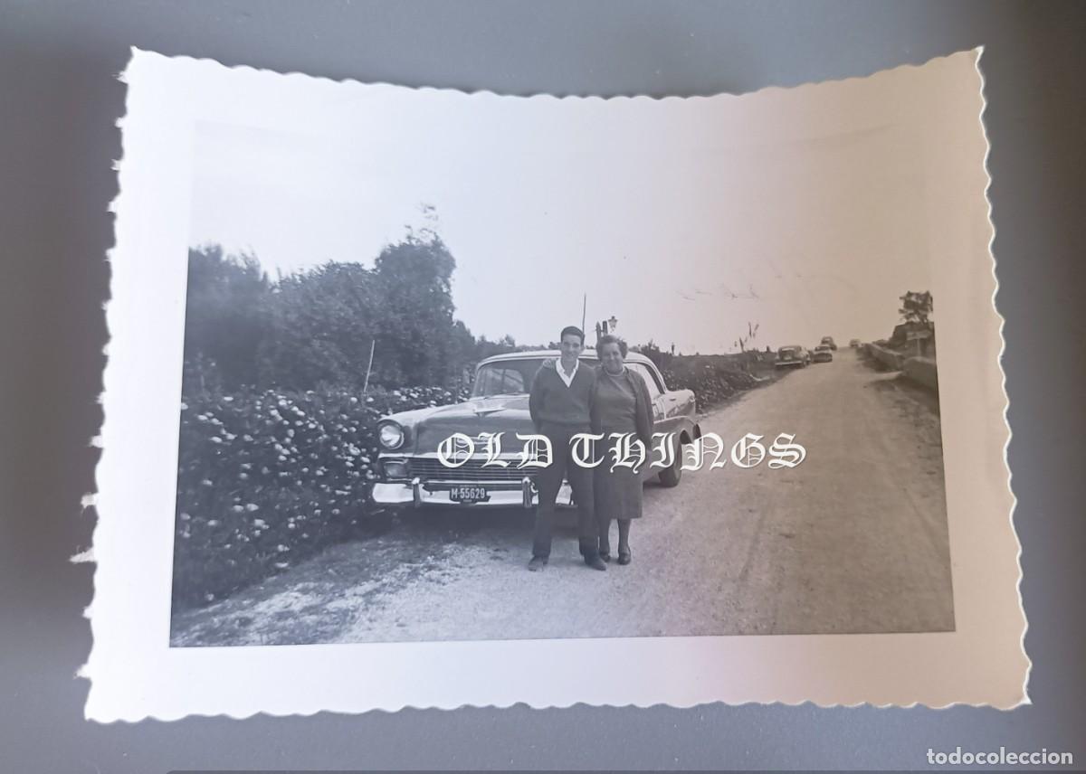 Postales: FOTOGRAFIA DE AUTOMOVIL, COCHE A&Ntilde;OS 40, MIDE 9,5 X 7 CMS.
