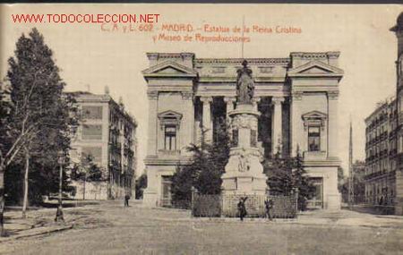 Cartoline: TARJETA POSTAL DE MADRID.- C,A Y L. 602- ESTATUA DE LA REINA CRISTINA Y MUSEO DE REPRODUCCIONES.