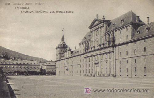Cartoline: TARJETA POSTAL DEL ESCORIAL. FACHADA PRINCIPAL DEL MONASTERIO.